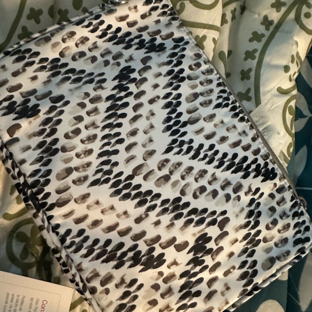 Thirty-One Black and White Clutch